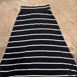 Cat & Jack Black and White A-Line Skirt